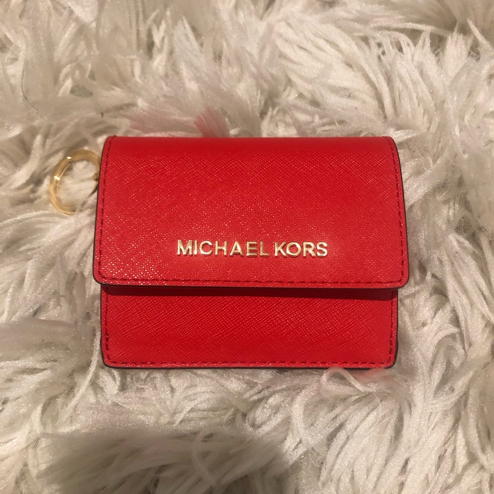 Michael Kors hot pink wallet